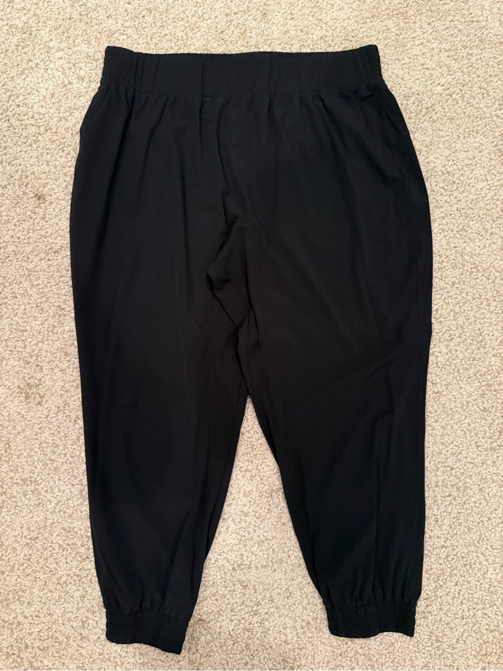 HALARA women’s black wind suit style joggers